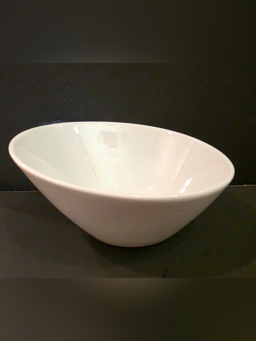 Palate & Plate 9.5" Slanted White Porcelain Professional Grade 14 Oz Pasta Bowl